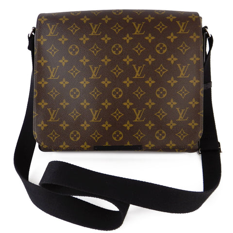 Louis Vuitton District MM Messenger