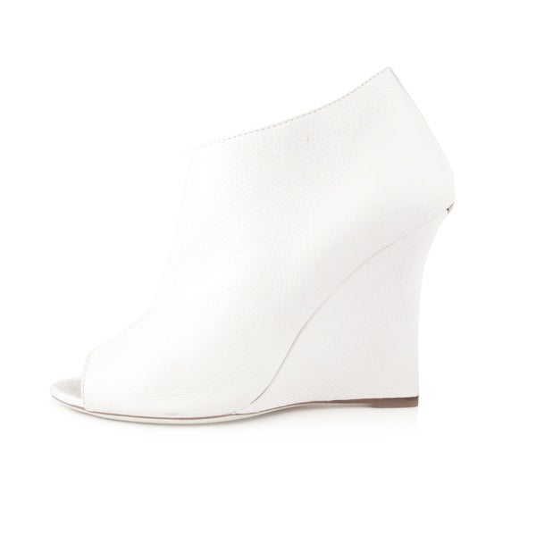 Burberry White Peep-Toe Wedge Bootie sz 41