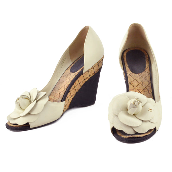 Chanel Ivory Leather Camellia Flower Wedge Sandals sz 39
